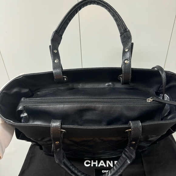 ❤️‍🔥NWOT HOST PICK $6K XL TOTE FULL INCLUSION - Picture 9 of 16